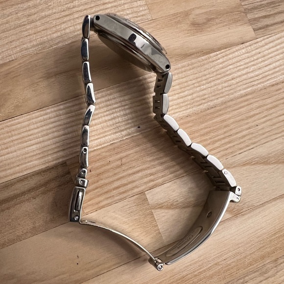 Citizen Eco Drive Ladies Watch Genuine Diamonds Mother of Pearl Dial Date Window - Picture 6 of 11